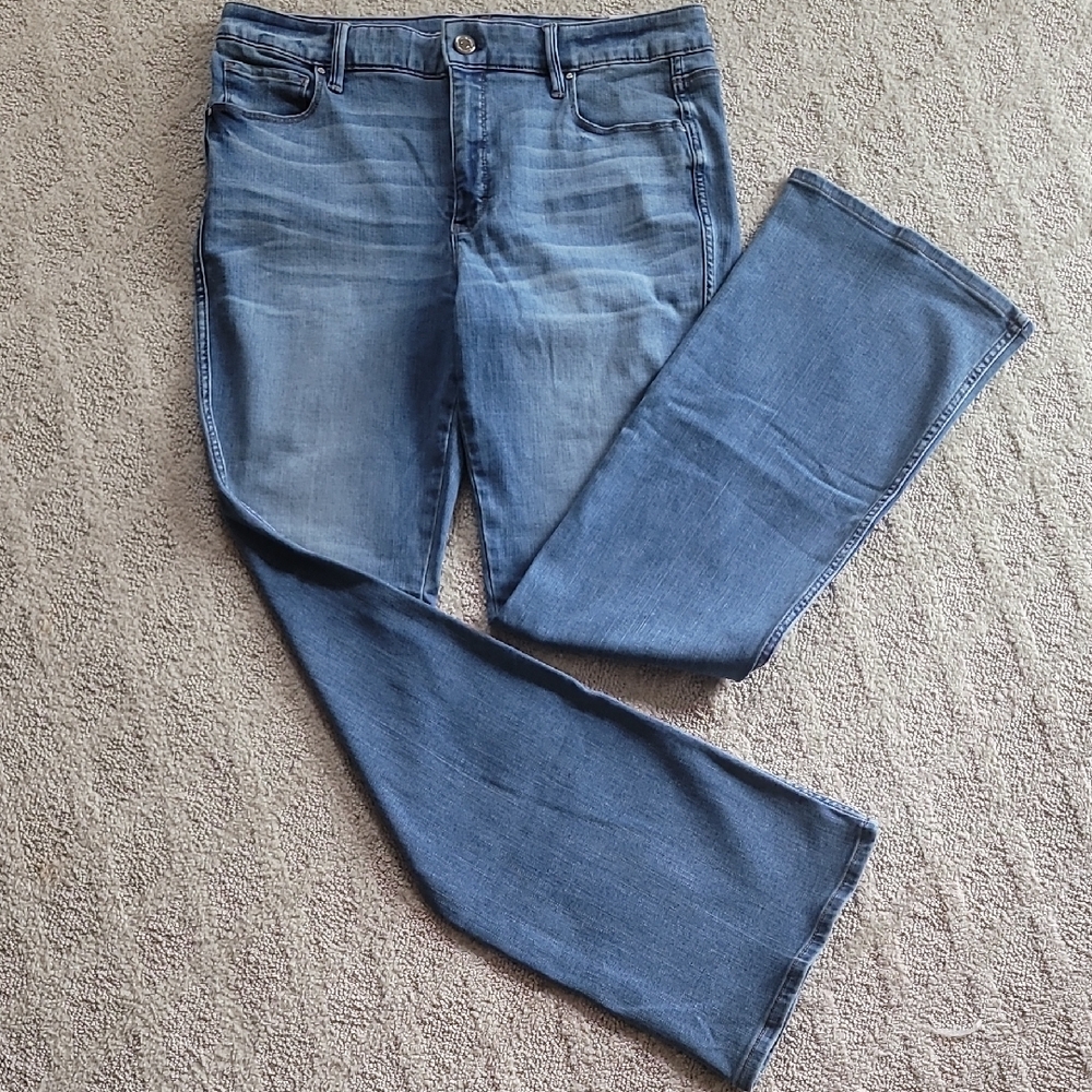 White House Black Market Soft Highrise Skinny Flare Jeans - Picture 3 of 6